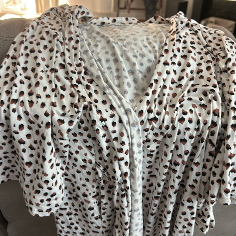 NWOT Nine West robe